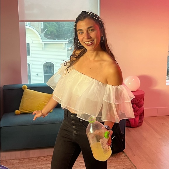 Show me your mummy white top - Picture 2 of 3